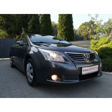Toyota Avensis 2011,  1.8 benzyna - Na sprzedaż za 34 900 zł - Strzegom - zdjęcie 3