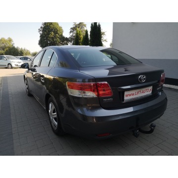 Toyota Avensis 2011,  1.8 benzyna - Na sprzedaż za 34 900 zł - Strzegom - zdjęcie 8