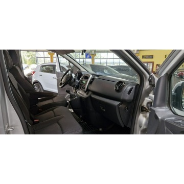 Opel Vivaro  Minivan/Van 2016,  1.6 diesel - Na sprzedaż za 50 900 zł - Mysłowice - zdjęcie 11