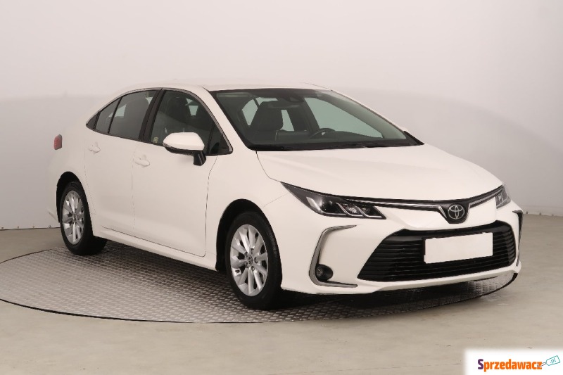 Toyota Corolla  Liftback 2022,  1.5 benzyna - Na sprzedaż za 72 000 zł - Siemianowice Śląskie