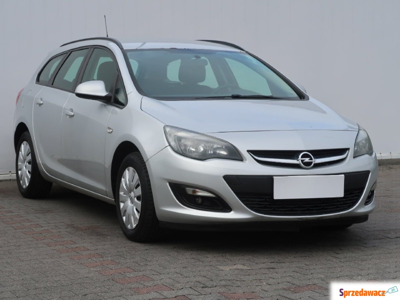 Opel Astra  Kombi 2014,  1.4 benzyna - Na sprzedaż za 26 999 zł - Bielany Wrocławskie