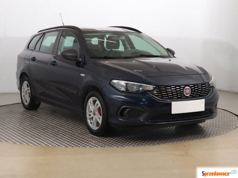 Fiat Tipo  Kombi 2018,  1.4 benzyna - Na sprzedaż za 39 999 zł - Zabrze