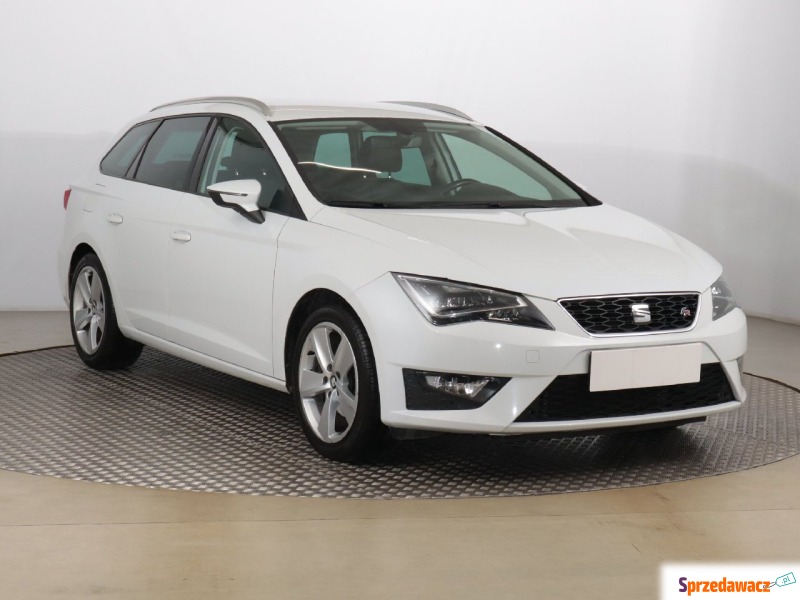 Seat Leon  Kombi 2016,  1.4 benzyna - Na sprzedaż za 57 999 zł - Zabrze