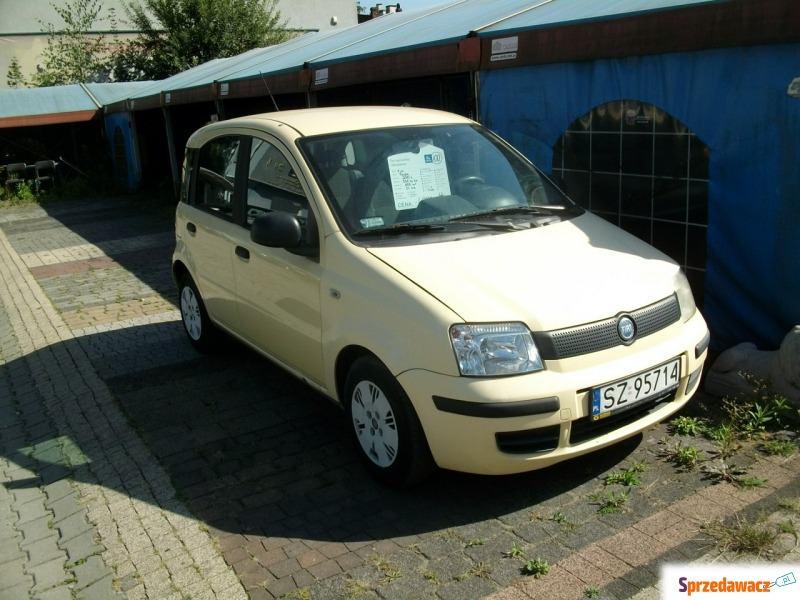 Fiat Panda  Hatchback 2010,  1.2 benzyna - Na sprzedaż za 4 900,00 zł - Katowice