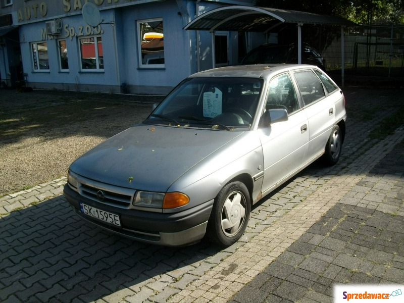 Opel Astra  Hatchback 1993,  1.6 benzyna - Na sprzedaż za 1 700,00 zł - Katowice