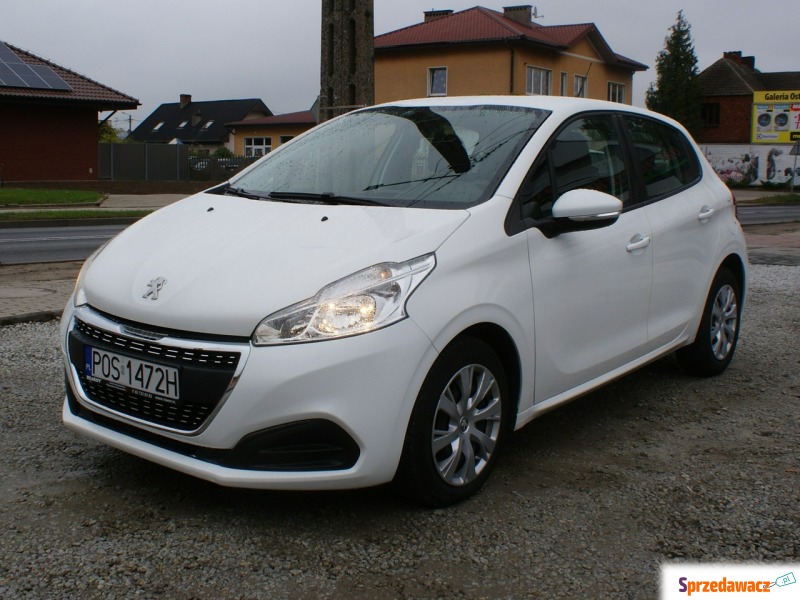 Peugeot 208  Hatchback 2019,  1.2 benzyna - Na sprzedaż za 34 700 zł - Ostrów Wielkopolski