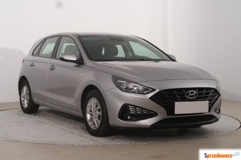 Hyundai i30  Hatchback 2021,  1.5 benzyna - Na sprzedaż za 58 999 zł - Warszawa