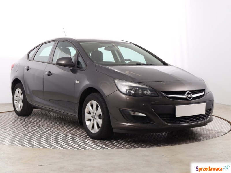 Opel Astra  Liftback 2015,  1.4 benzyna+LPG - Na sprzedaż za 32 999 zł - Katowice