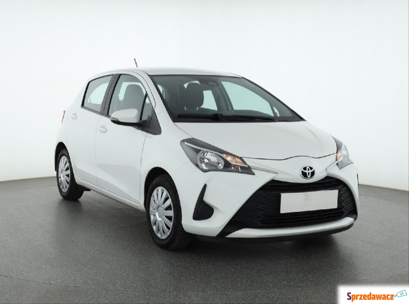 Toyota Yaris  Hatchback 2018,  1.0 benzyna - Na sprzedaż za 44 999 zł - Piaseczno