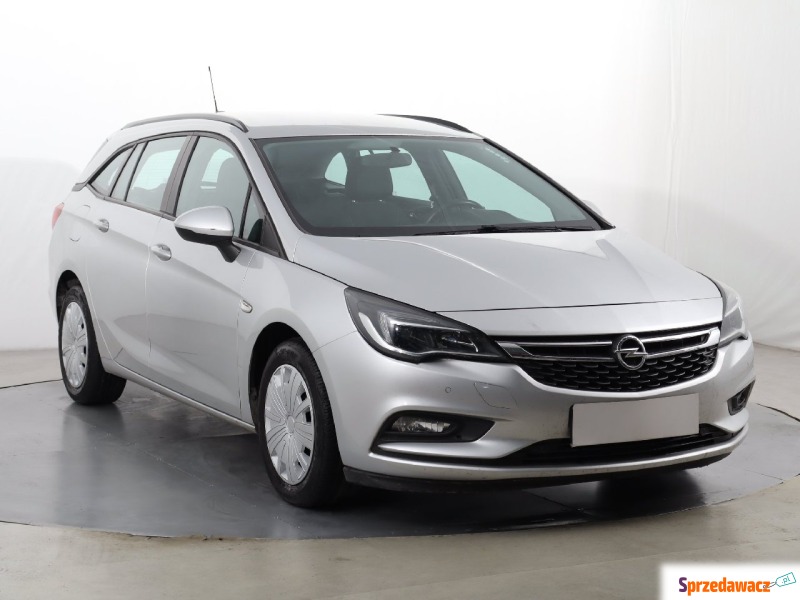 Opel Astra  Kombi 2018,  1.6 diesel - Na sprzedaż za 36 499 zł - Katowice