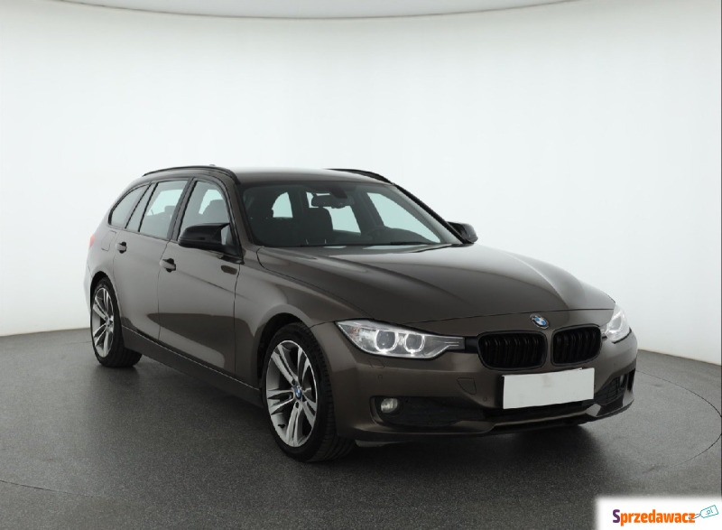 BMW Seria 3  Kombi 2013,  2.0 diesel - Na sprzedaż za 35 999 zł - Piaseczno