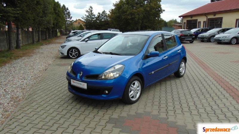 Renault Clio  Hatchback 2005,  1.6 benzyna - Na sprzedaż za 13 700 zł - Baboszewo