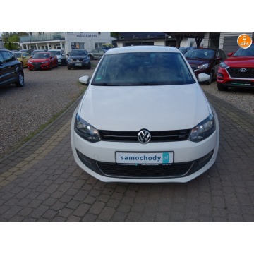 Volkswagen Polo 2013 1.2 benzyna 70km BEZWYPADKOWY Navi grzane fotele