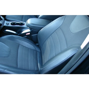Ford Kuga  SUV 2014,  2.0 diesel, automat - Na sprzedaż za 43 900 zł - Piła - zdjęcie 7