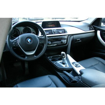 BMW Seria 3  Sedan/Limuzyna 2017,  2.0 hybryda, automat - Na sprzedaż za 71 900 zł - Piła - zdjęcie 9
