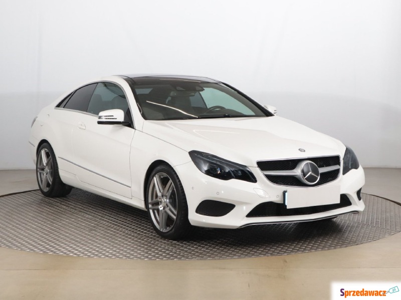 Mercedes - Benz E-klasa  Coupe/Sportowy 2014,  2.0 benzyna - Na sprzedaż za 72 999 zł - Zabrze