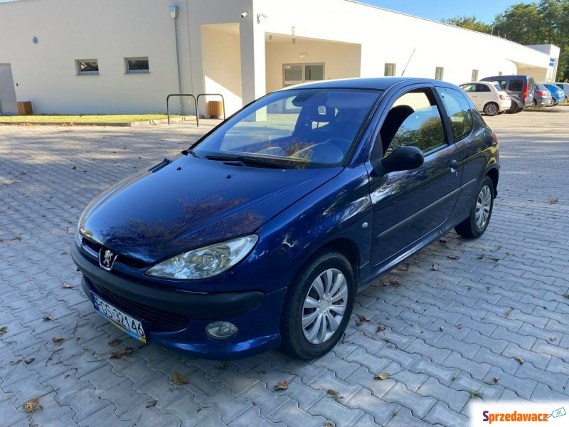 Peugeot 206  Hatchback 2003,  1.6 benzyna - Na sprzedaż za 4 999,00 zł - Głogów