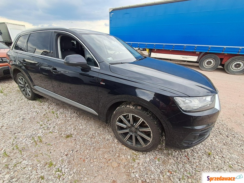 Audi Q7 2015,  3.0 benzyna - Na sprzedaż za 87 530 zł - Komorniki