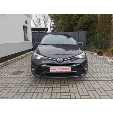 Toyota Avensis 2015,  1.8 benzyna - Na sprzedaż za 59 900 zł - Strzegom - zdjęcie 2
