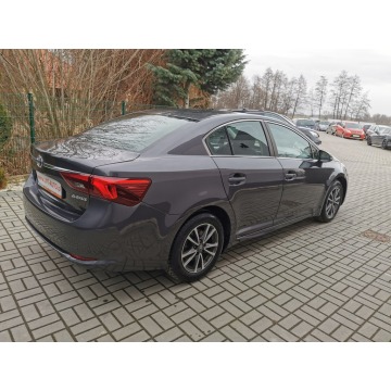 Toyota Avensis 2015,  1.8 benzyna - Na sprzedaż za 59 900 zł - Strzegom - zdjęcie 4