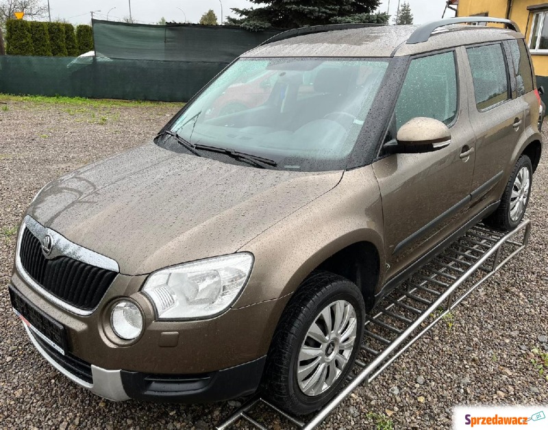 Skoda Yeti  Hatchback 2011,  0.1 benzyna - Na sprzedaż za 27 900 zł - Nisko