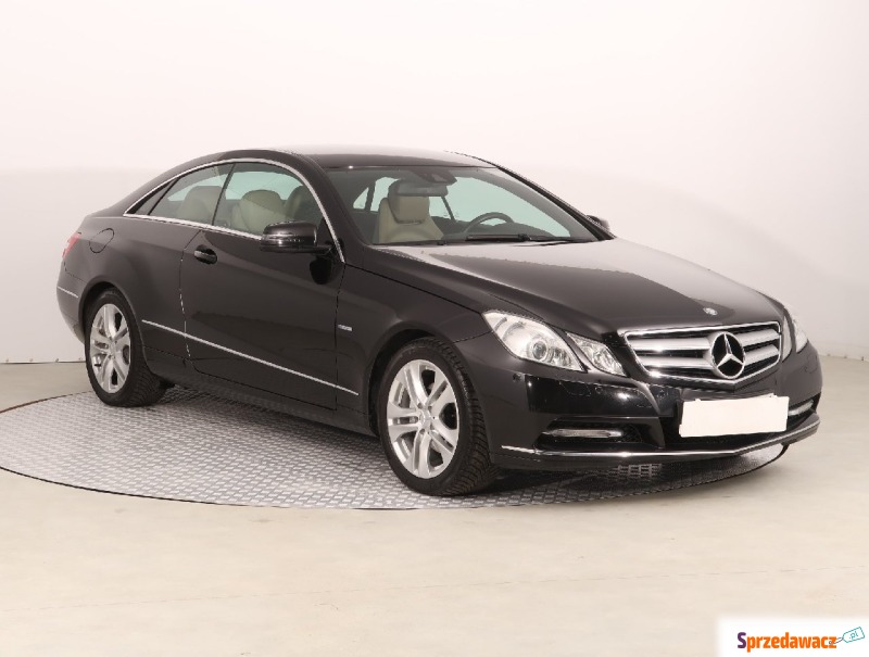 Mercedes - Benz E-klasa  Coupe/Sportowy 2011,  1.8 benzyna - Na sprzedaż za 69 999 zł - Gdańsk