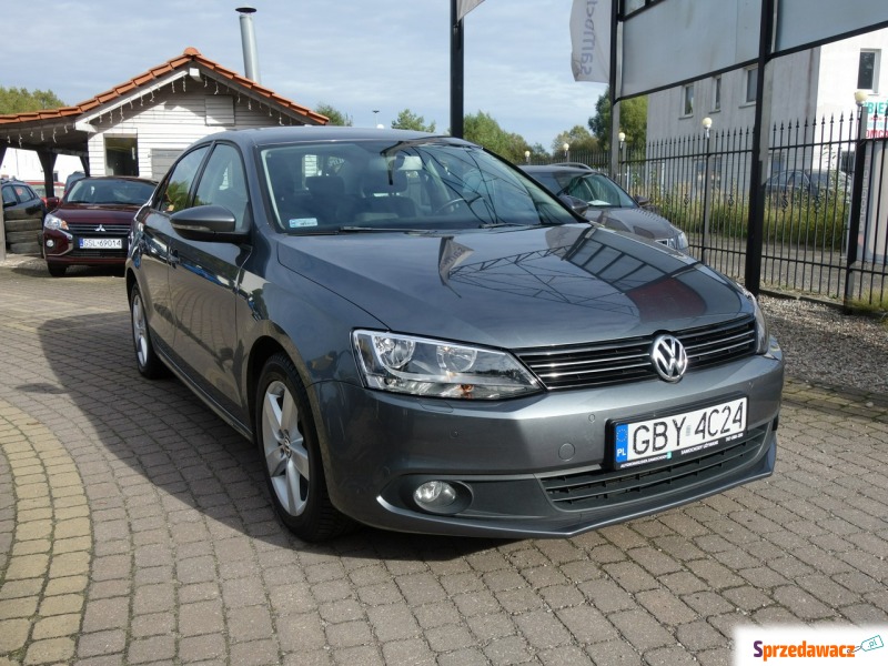 Volkswagen Jetta  Sedan/Limuzyna 2013,  1.4 benzyna - Na sprzedaż za 27 900 zł - Słupsk