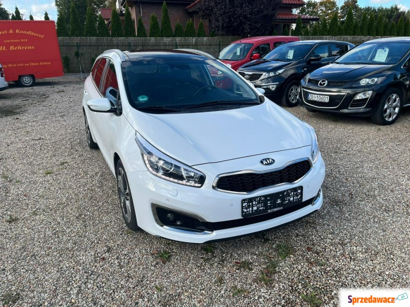 Kia Ceed 2016,  1.6 diesel - Na sprzedaż za 42 900 zł - Białogard