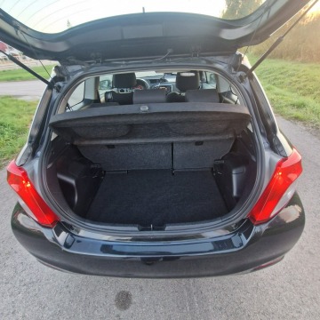 Toyota Yaris  Hatchback 2012,  1.0 benzyna - Na sprzedaż za 19 990 zł - Tomaszów Lubelski - zdjęcie 9