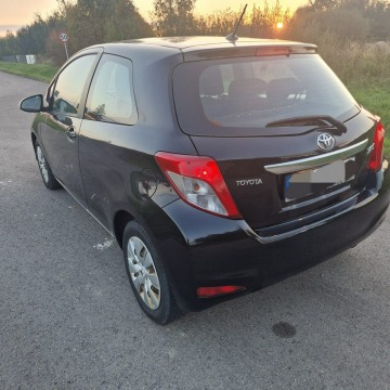 Toyota Yaris  Hatchback 2012,  1.0 benzyna - Na sprzedaż za 19 990 zł - Tomaszów Lubelski - zdjęcie 3