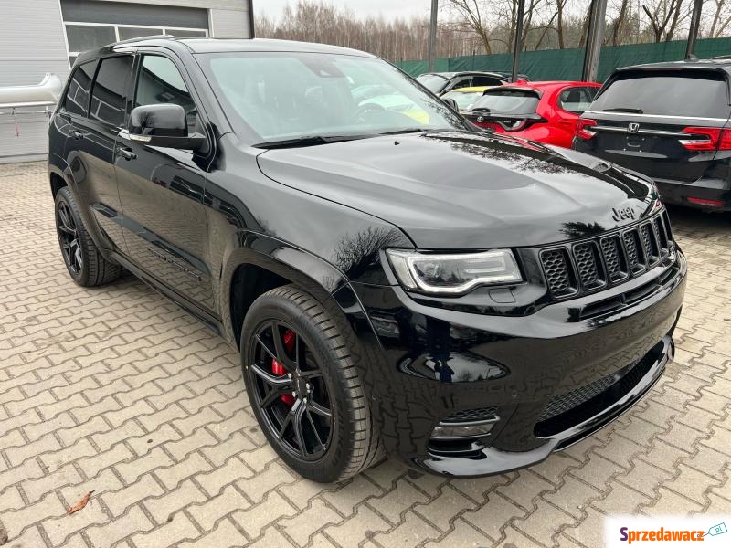 Jeep Grand Cherokee  Terenowy 2019,  6.4 benzyna - Na sprzedaż za 299 997 zł - Warszawa