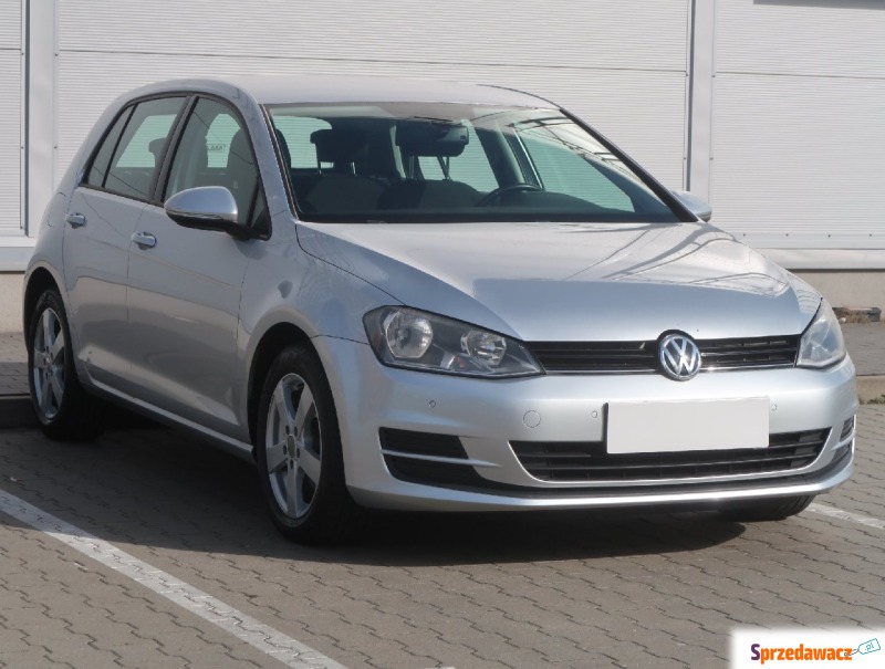 Volkswagen Golf  Hatchback 2014,  1.2 benzyna - Na sprzedaż za 32 999 zł - Konin