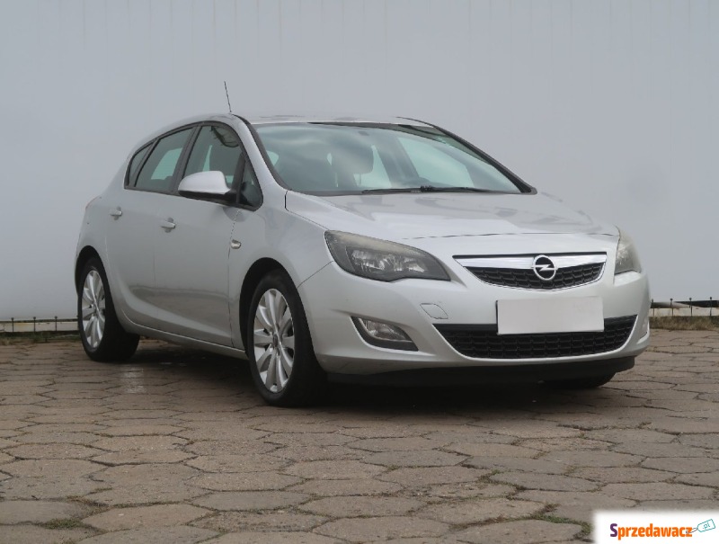 Opel Astra  Hatchback 2012,  1.7 diesel - Na sprzedaż za 18 499 zł - Łódź