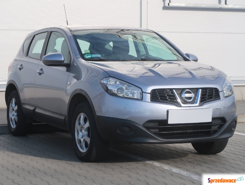 Nissan Qashqai  SUV 2011,  1.6 benzyna - Na sprzedaż za 27 999 zł - Leszno