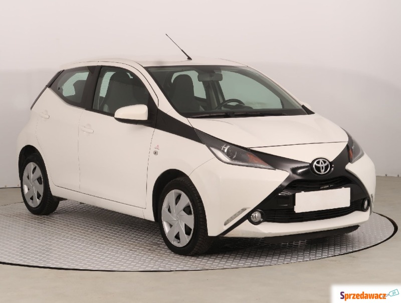 Toyota Aygo  Hatchback 2017,  1.0 benzyna - Na sprzedaż za 30 499 zł - Ciechanów