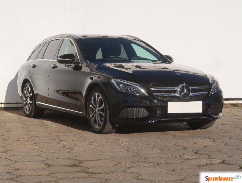 Mercedes - Benz C-klasa  Kombi 2015,  2.0 benzyna - Na sprzedaż za 74 999 zł - Łódź