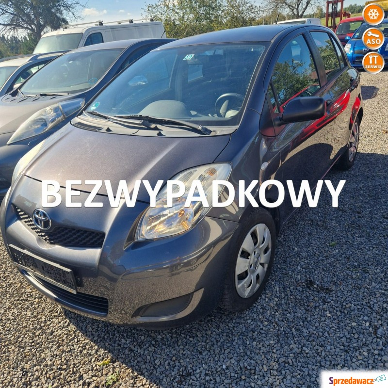 Toyota Yaris  Hatchback 2009,  1.3 benzyna - Na sprzedaż za 19 900 zł - Tomaszów Lubelski