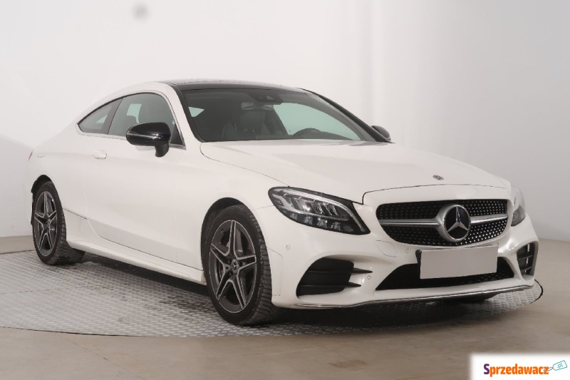 Mercedes - Benz C-klasa  Coupe/Sportowy 2019,  1.6 benzyna - Na sprzedaż za 125 999 zł - Katowice