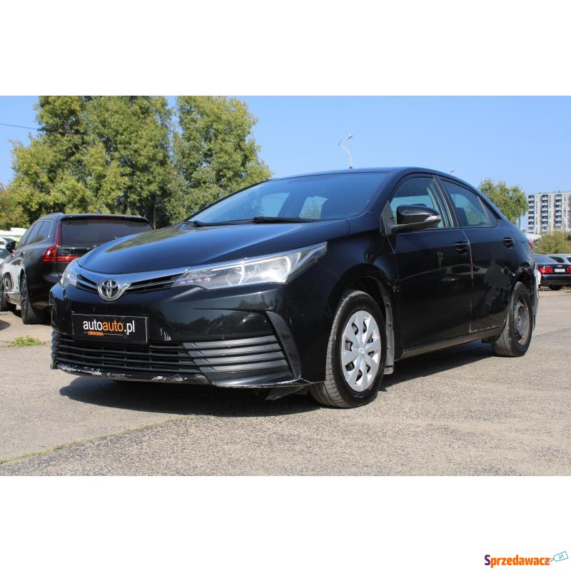 Toyota Corolla  Sedan/Limuzyna 2018,  1.6 benzyna - Na sprzedaż za 40 000 zł - Warszawa