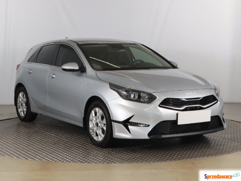 Kia Ceed 1.5 T-GDI MHEV (160KM), 2022 - Samochody osobowe - Zabrze