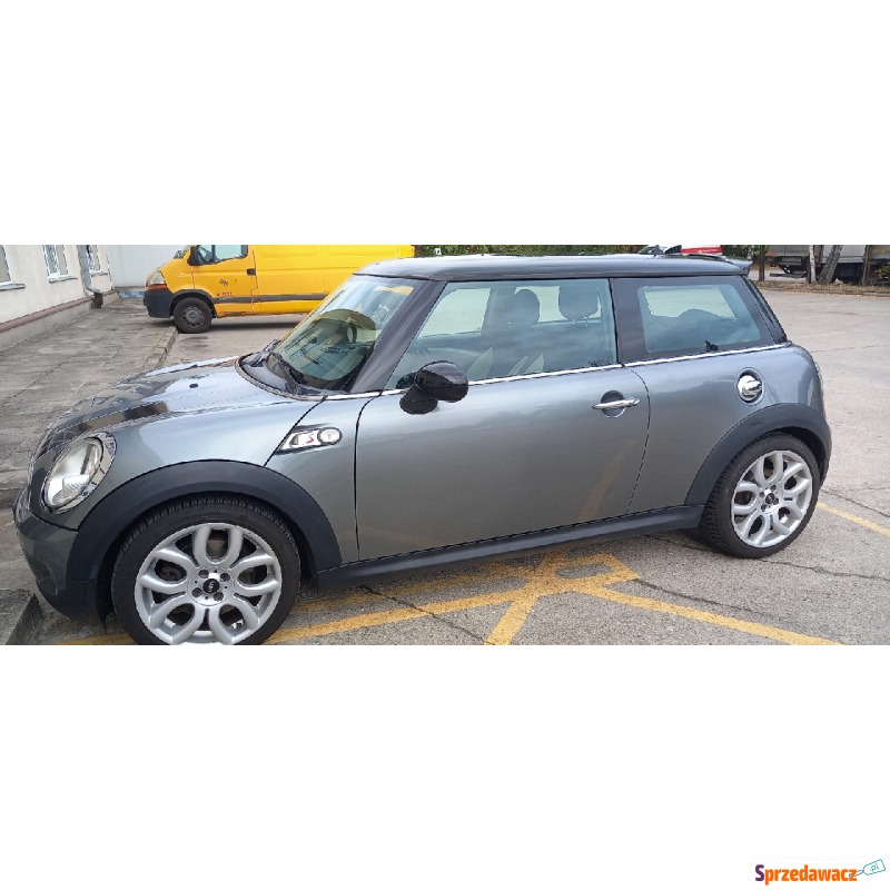 Mini Cooper S 2007 benzyna - Na sprzedaż za 22 500 zł - Ostrołęka