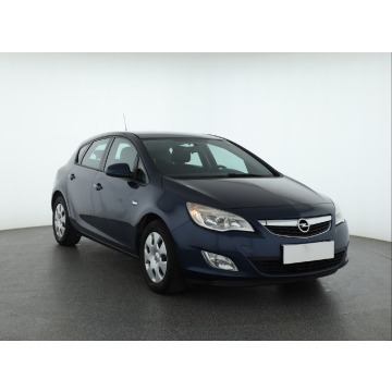 Opel Astra 1.7 CDTI (110KM), 2011