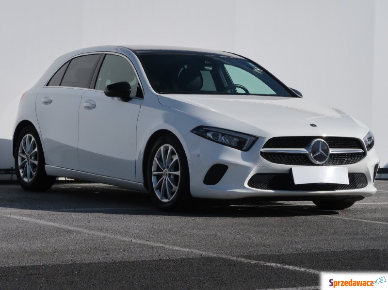 Mercedes - Benz A-klasa  Hatchback 2019,  1.4 benzyna - Na sprzedaż za 92 999 zł - Lublin