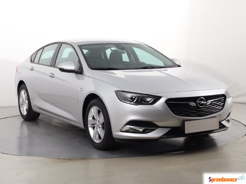 Opel Insignia  Hatchback 2020,  1.5 benzyna - Na sprzedaż za 75 999 zł - Katowice