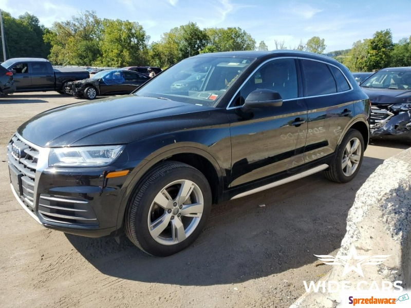 Audi Q5  SUV 2018,  2.0 benzyna - Na sprzedaż za 58 100 zł - Sękocin Nowy