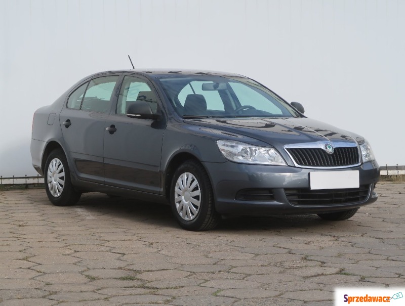 Skoda Octavia  Hatchback 2011,  1.2 benzyna - Na sprzedaż za 21 999 zł - Łódź