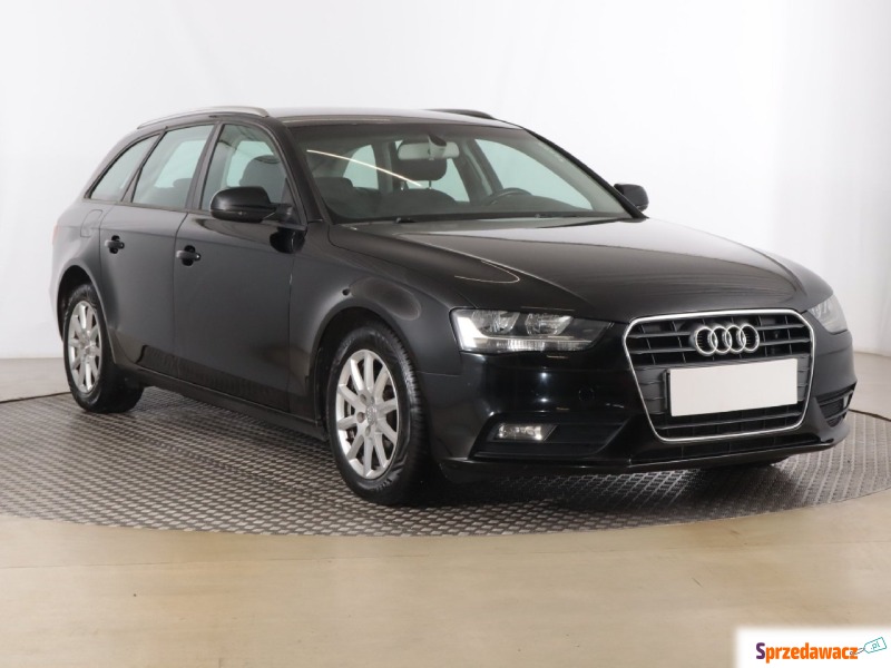 Audi A4  Kombi 2015,  2.0 diesel - Na sprzedaż za 42 999 zł - Zabrze