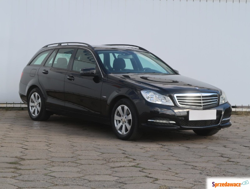 Mercedes - Benz C-klasa  Kombi 2011,  1.8 benzyna - Na sprzedaż za 37 999 zł - Łódź