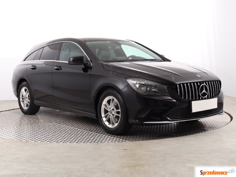 Mercedes - Benz CLA-klasa  Kombi 2017,  1.5 diesel - Na sprzedaż za 59 999 zł - Katowice