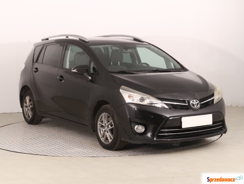 Toyota Verso 1.6 D-4D (112KM), 2015 - Samochody osobowe - Bielsko-Biała